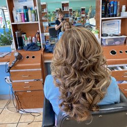Chinh Hair & Nails Salon