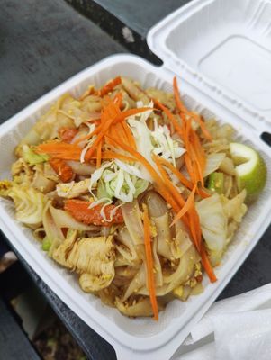 Aunty Pon's Thai Food Truck by null