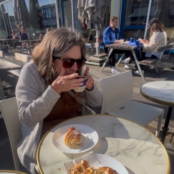 Prolog Coffee Bar - Catching some brief sun on the nice patio - Coffee & Tea Near Me - Copenhagen, 84 Prolog Coffee Bar - Catching some brief sun on the nice patio - Coffee & Tea Near Me - Copenhagen, 84