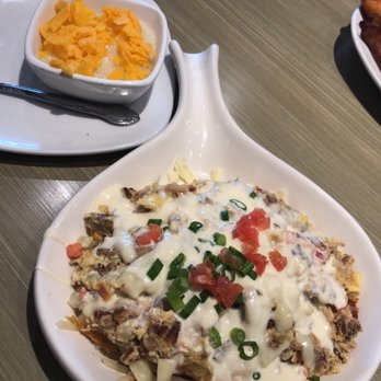 Jimmy's Egg - Carne Asada, bacon, CHEEEESE skillet and grits with cheese (I love cheese!) - Breakfast & Brunch Near Me - Amarillo, Texas