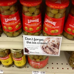 Winn-Dixie - Because always ALWAYS remind me I need ice cream.