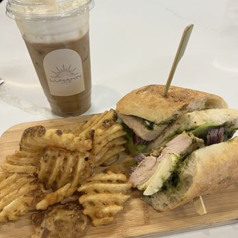 Lunakin Café - Chicken Pesto Sandwich   Crème brûlée latte - Breakfast & Brunch Near Me - Las Vegas, Nevada