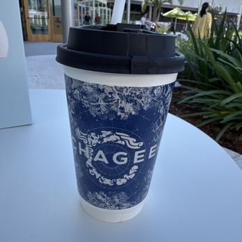 Chagee Modern Teahouse - Iced Boya Jasmine Green Tea Latte - Coffee & Tea Near Me - Brea, California Chagee Modern Teahouse - Iced Boya Jasmine Green Tea Latte - Coffee & Tea Near Me - Brea, California