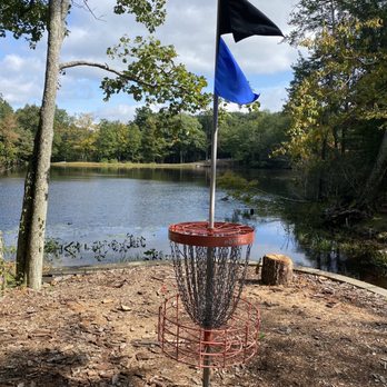 Maple Hill Disc Golf - Disc Golf Near Me - Leicester, Massachusetts