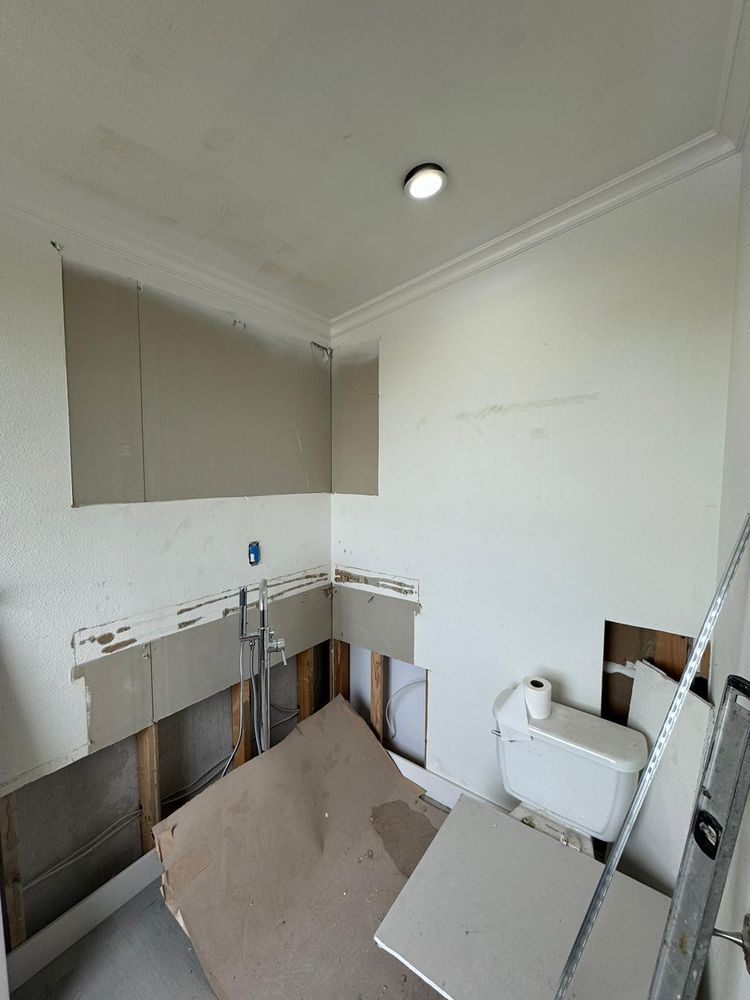 Slide of Maingreen Remodel & Construction