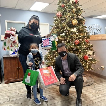 Midtown Optometry - Stockton - Pamlyn Rocili and her daughter supporting our Giving Tree - Optometrists Near Me - Stockton, California Midtown Optometry - Stockton - Pamlyn Rocili and her daughter supporting our Giving Tree - Optometrists Near Me - Stockton, California