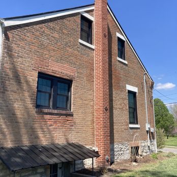 Vargas Masonry and Roofing - Finished work of east side of house showing tuckpointing of side of house, chimney and capping of chimney - General Contractors Near Me - Saint Louis, Missouri Vargas Masonry and Roofing - Finished work of east side of house showing tuckpointing of side of house, chimney and capping of chimney - General Contractors Near Me - Saint Louis, Missouri