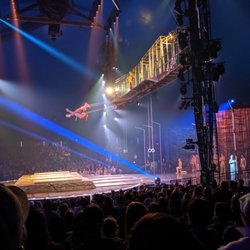 Cirque du Soleil - VOLTA - Swiss rings/bungee.