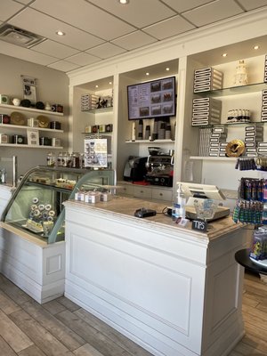 Cannoli Queens by null