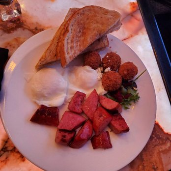 Poached Breakfast Bistro - Poached Eggs with Farmer's Sausage - Breakfast & Brunch Near Me - Saskatoon, Saskatchewan
