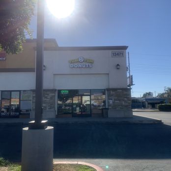 Yum Yum Donuts - This is the place, stay away! Horrible customer service. - Donuts Near Me - Whittier, California Yum Yum Donuts - This is the place, stay away! Horrible customer service. - Donuts Near Me - Whittier, California