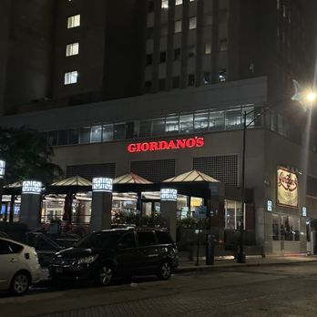 Giordano's - Outside - Pizza Near Me - Chicago, Illinois Giordano's - Outside - Pizza Near Me - Chicago, Illinois