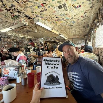 Grizzly Manor Cafe - Breakfast & Brunch Near Me - Big Bear Lake, California Grizzly Manor Cafe - Breakfast & Brunch Near Me - Big Bear Lake, California