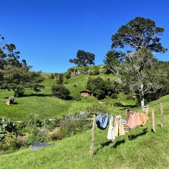 Hobbiton - This is how gorgeous it is- quaint and gorgeous - Tours Near Me - Matamata, WKO Hobbiton - This is how gorgeous it is- quaint and gorgeous - Tours Near Me - Matamata, WKO