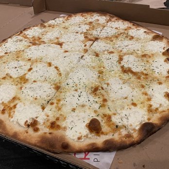 Round Pie Pizza Company - White Pizza (the best) - Pizza Near Me - Matawan, New Jersey