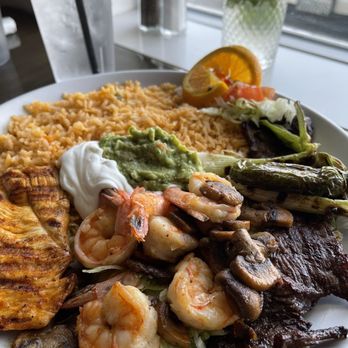 Fresa Mexican Kitchen & Tequila Bar - Tres Amigos - Mexican Near Me - Everett, Washington