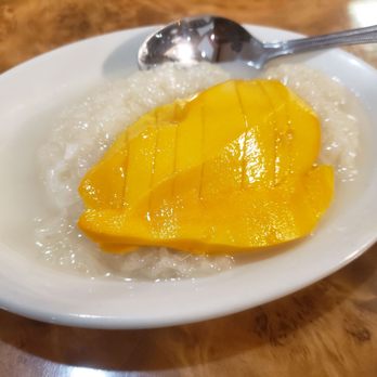 Dee Garden Thai Kitchen - Delicious mango sticky rice - Thai Near Me - West Jordan, Utah