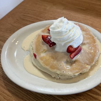 Scrambled - Tres leches pancakes - Breakfast & Brunch Near Me - Bakersfield, California Scrambled - Tres leches pancakes - Breakfast & Brunch Near Me - Bakersfield, California