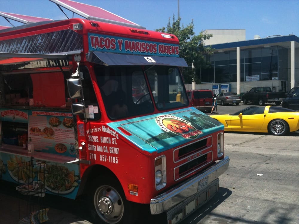 Pura Vida Carnal Mariscos Logo