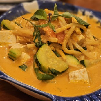 Takieng Thai Cuisine - Red Curry w/tofu (vegan) - Thai Near Me - Fair Oaks, California