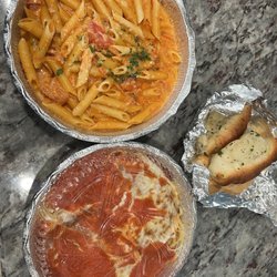 Villa Francesco's - Penne Vodka Chicken Parmigiana
