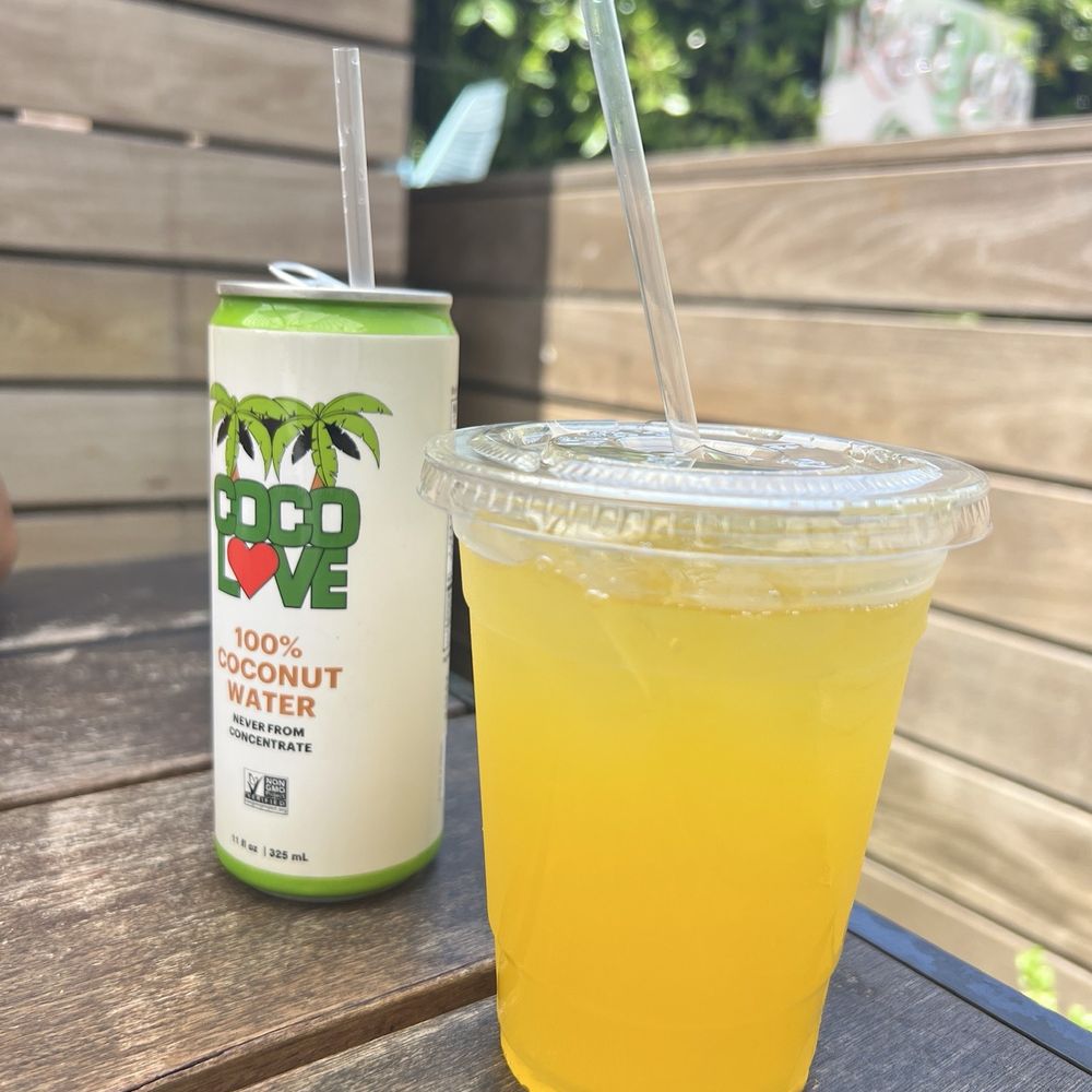 Shootz - Mango Tea Lemonade - Hawaiian Near Me - Stanton, California Shootz - Mango Tea Lemonade - Hawaiian Near Me - Stanton, California