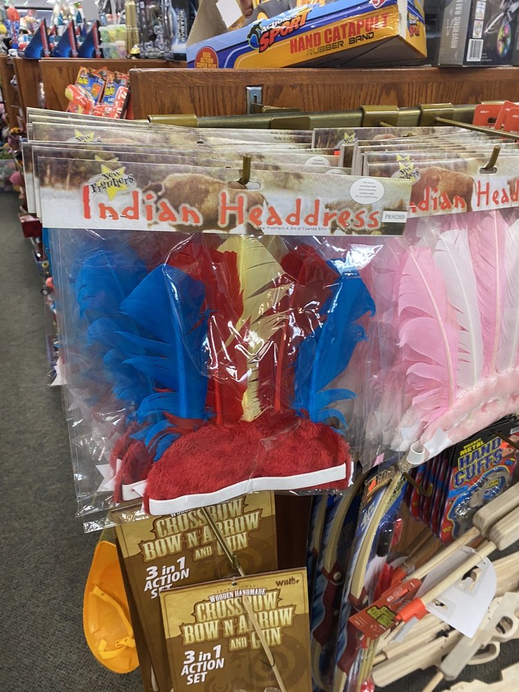 RILEYS AT THE LAKE - 141 US 9, Lake George, New York - Souvenir Shops ...