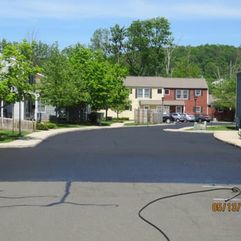 Back To Black Sealcoating - Sealcoating Parking lot and Filled cracks, then line striped it. - Pressure Washers Near Me - Middlesex, New Jersey