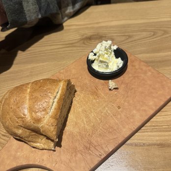 LongHorn Steakhouse - bread and butter - Steakhouses Near Me - Northridge, California LongHorn Steakhouse - bread and butter - Steakhouses Near Me - Northridge, California