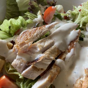 Duchess Belle - Chicken Caesar salad - Pubs Near Me - London, XGL