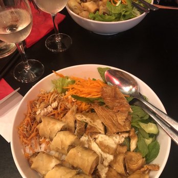 Red Lotus - Salad bowls - Vietnamese Near Me - Annerley, QLD