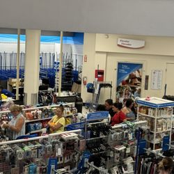 Ross Dress for Less - The line to the register. There were only 2 that's why.