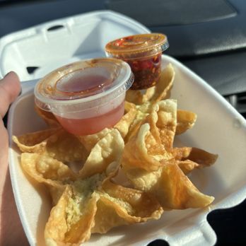 Pho Big Bowl Vietnamese Kitchen - Crab rangoons with a side of chili oil - Vietnamese Near Me - Carrollton, Texas Pho Big Bowl Vietnamese Kitchen - Crab rangoons with a side of chili oil - Vietnamese Near Me - Carrollton, Texas