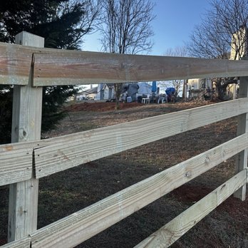 Superior Fence & Rail - The rest of the fence was fine - some small gaps here and there, but not as bad as these. - Fences & Gates Near Me - Bogart, Georgia Superior Fence & Rail - The rest of the fence was fine - some small gaps here and there, but not as bad as these. - Fences & Gates Near Me - Bogart, Georgia