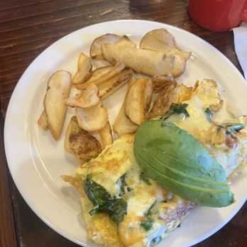 Kihei Caffe Lahaina - Omelet - Breakfast & Brunch Near Me - Lahaina, Hawaii Kihei Caffe Lahaina - Omelet - Breakfast & Brunch Near Me - Lahaina, Hawaii