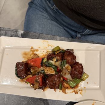 Paradise Dynasty - E1. Stir-Fried Black Pepper Angus Beef with Basil - Chinese Near Me - Glendale, California