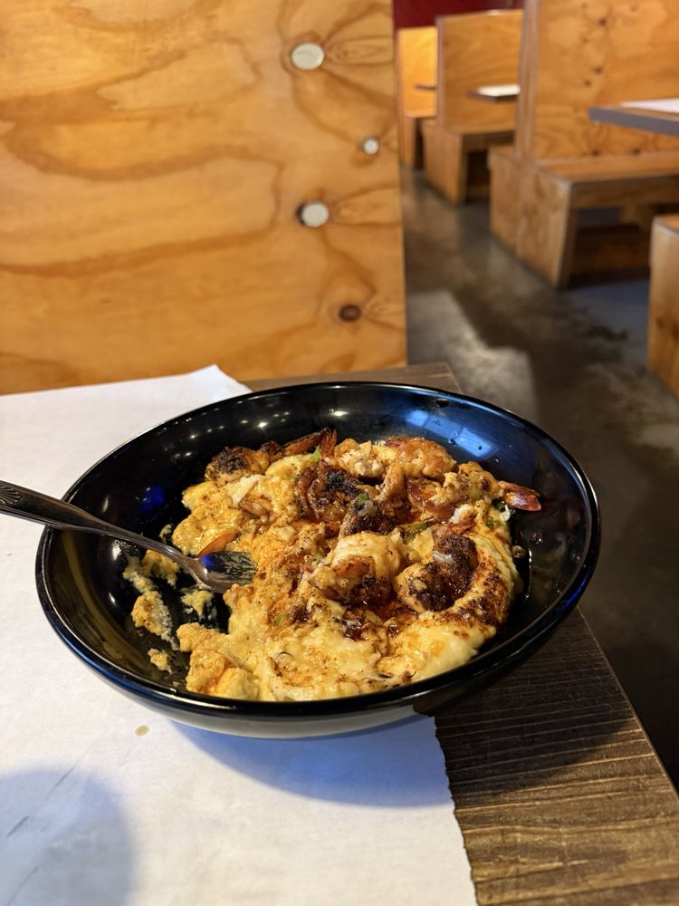 Red Crawfish Seafood & wings 2