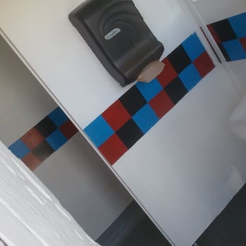 Frosty Chalet - Clean graffiti free restrooms - Burgers Near Me - Lone Pine, California