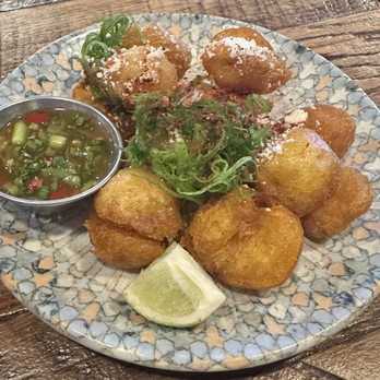 Palette 22 - CRISPY CRIOLLA POTATOES - Bars Near Me - Arlington, Virginia