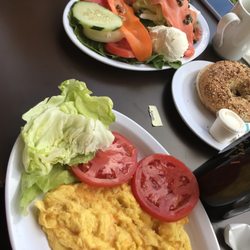 Mo's Bagels & Deli - Scramble with cheese and nova appetizer