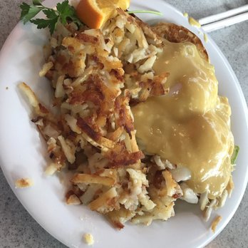 Schooner or Later - Crab Benedict - Sandwiches Near Me - Long Beach, California