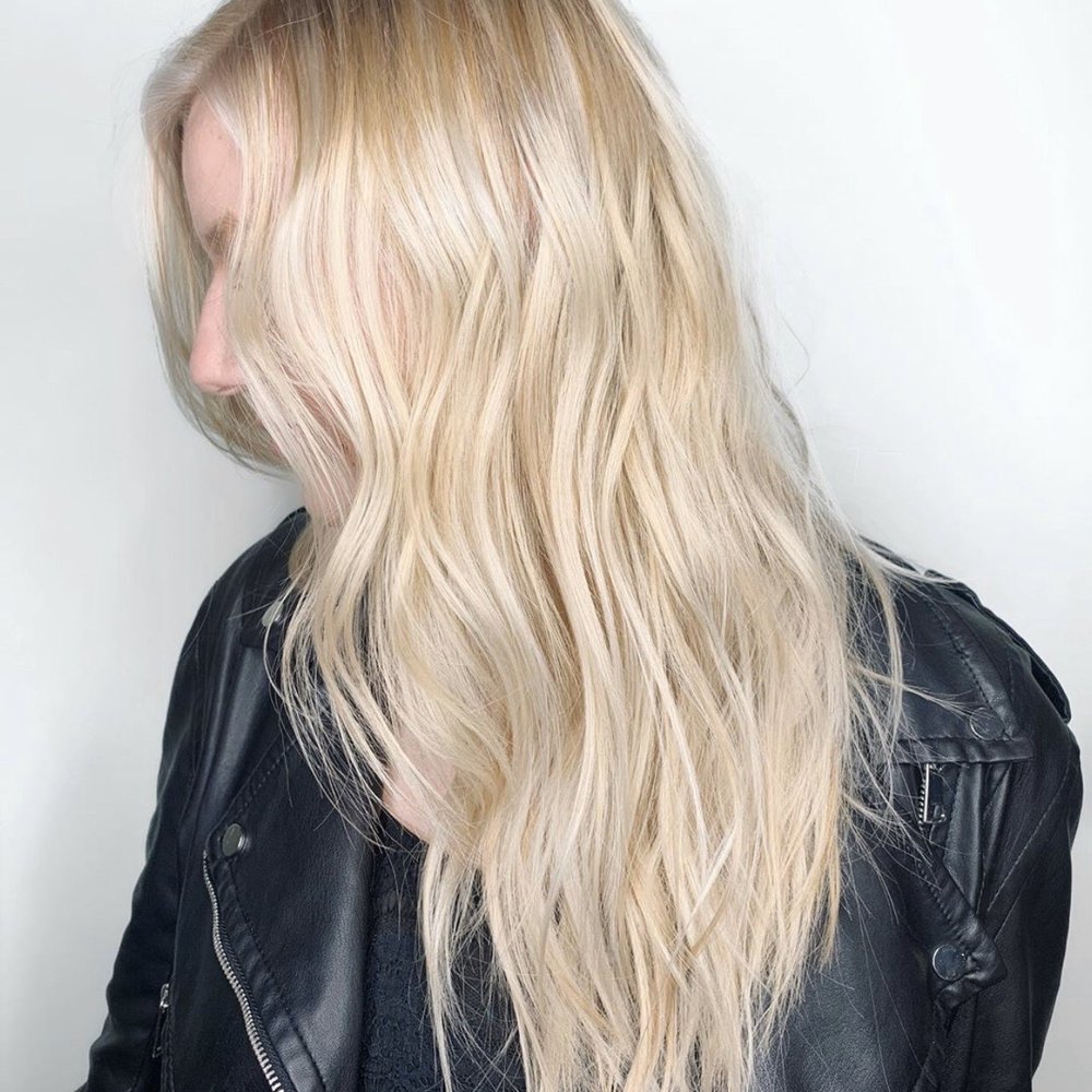 Modesty Hair Studio - She does the best loose waves @lynniekjones - Hair Salons Near Me - Austin, Texas Modesty Hair Studio - She does the best loose waves @lynniekjones - Hair Salons Near Me - Austin, Texas
