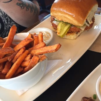 Cactus Club Cafe - Crispy chicken sandwich - Canadian (New) Near Me - North Vancouver, British Columbia Cactus Club Cafe - Crispy chicken sandwich - Canadian (New) Near Me - North Vancouver, British Columbia