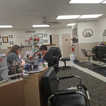 Acrylics & More - The clean nice place - Nail Salons Near Me - Pekin, Illinois