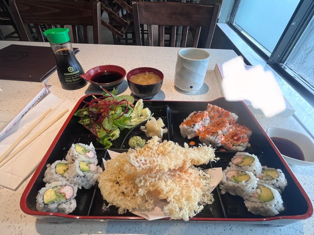 Sushi Hero Logo