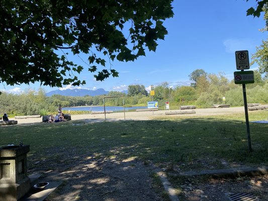 John Hendry Park (Trout Lake Park) by null