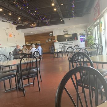 Burger State - Longview of the restaurant from the very back table, showing the order counter - Burgers Near Me - Kansas City, Missouri