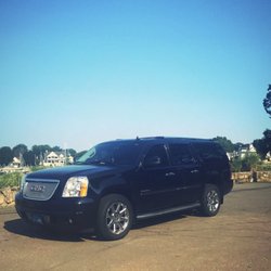 Iconic Limousines - Full-sized SUVs are available for up to 6 passengers, and their luggage.