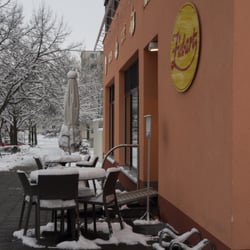 Ziebart Elm - Vor dem Eingang im Januar 2016