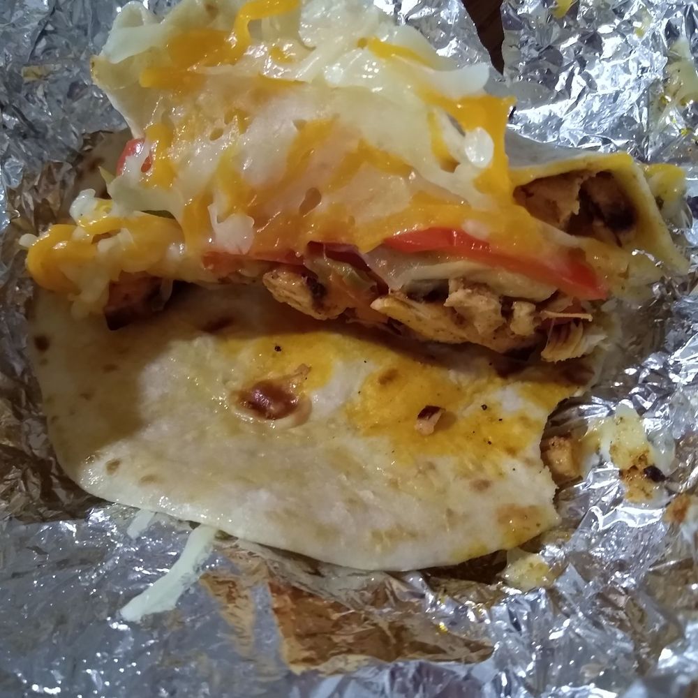 Inside the chicken fajita without pico and ?salsa Inside the chicken fajita without pico and ?salsa